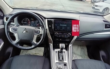 Mitsubishi Pajero Sport III рестайлинг, 2018 год, 2 299 995 рублей, 17 фотография