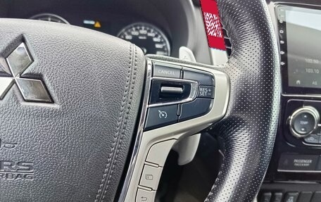 Mitsubishi Pajero Sport III рестайлинг, 2018 год, 2 299 995 рублей, 20 фотография