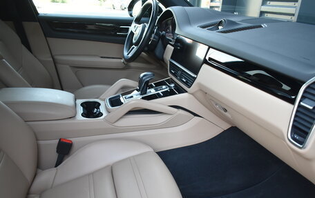 Porsche Cayenne III, 2022 год, 8 950 000 рублей, 13 фотография