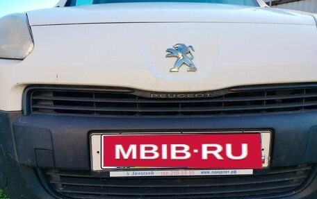 Peugeot Partner II рестайлинг 2, 2013 год, 550 000 рублей, 1 фотография