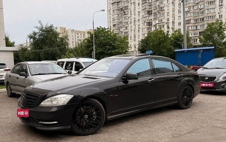 Mercedes-Benz S-Класс, 2011 год, 1 890 000 рублей, 1 фотография