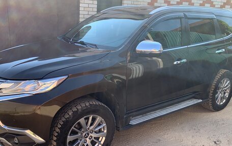 Mitsubishi Pajero Sport III рестайлинг, 2017 год, 2 800 000 рублей, 1 фотография