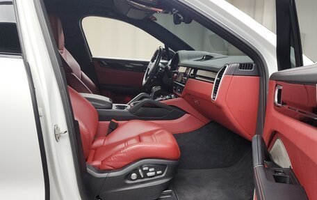 Porsche Cayenne III, 2021 год, 7 712 647 рублей, 24 фотография