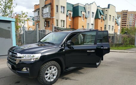 Toyota Land Cruiser 200, 2020 год, 8 300 000 рублей, 7 фотография