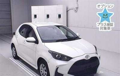 Toyota Yaris, 2022 год, 950 000 рублей, 1 фотография