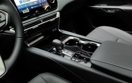 Lexus RX IV рестайлинг, 2025 год, 7 700 000 рублей, 29 фотография