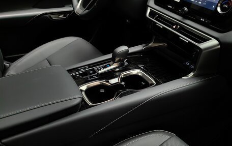 Lexus RX IV рестайлинг, 2025 год, 7 700 000 рублей, 32 фотография