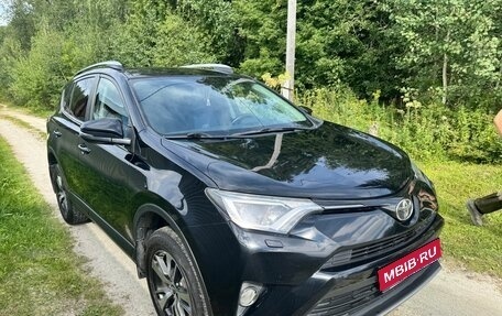 Toyota RAV4, 2017 год, 2 260 000 рублей, 1 фотография