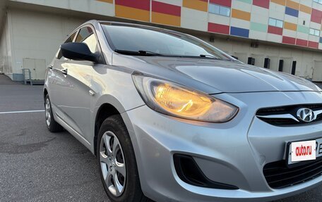 Hyundai Solaris II рестайлинг, 2012 год, 655 000 рублей, 1 фотография