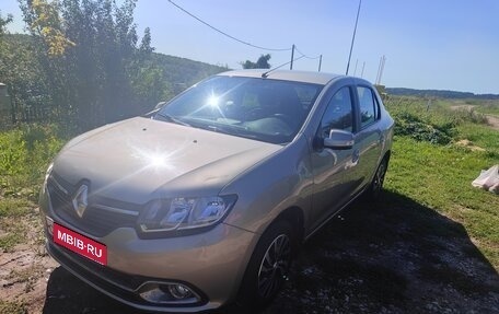 Renault Logan II, 2015 год, 850 000 рублей, 1 фотография