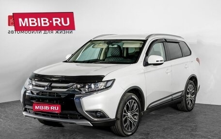Mitsubishi Outlander III рестайлинг 3, 2018 год, 1 999 000 рублей, 1 фотография