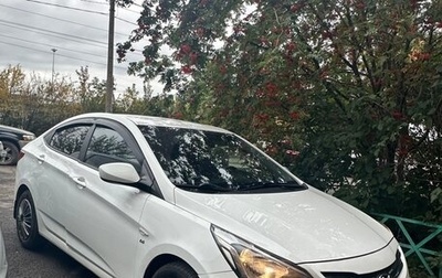 Hyundai Solaris II рестайлинг, 2014 год, 900 000 рублей, 1 фотография