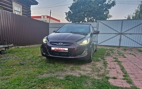 Hyundai Solaris II рестайлинг, 2013 год, 690 000 рублей, 1 фотография