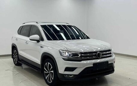Volkswagen Tharu, 2022 год, 1 880 000 рублей, 1 фотография