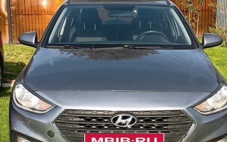 Hyundai Solaris II рестайлинг, 2018 год, 1 170 000 рублей, 1 фотография