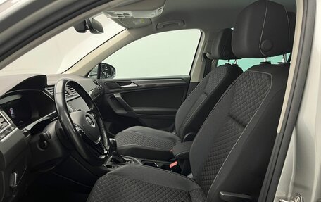 Volkswagen Tiguan II, 2018 год, 2 350 000 рублей, 16 фотография