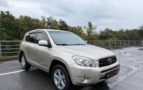 Toyota RAV4, 2005 год, 999 000 рублей, 3 фотография
