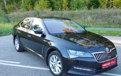 Skoda Superb III рестайлинг, 2022 год, 3 900 000 рублей, 1 фотография