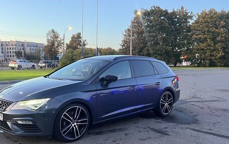 SEAT Leon Cupra III, 2018 год, 3 327 000 рублей, 6 фотография