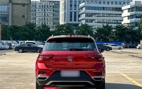 Volkswagen T-Roc I, 2021 год, 1 250 000 рублей, 3 фотография