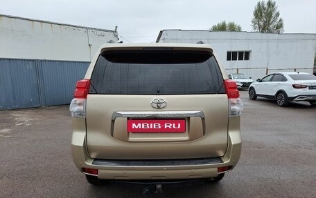 Toyota Land Cruiser Prado 150 рестайлинг 2, 2011 год, 2 319 000 рублей, 7 фотография