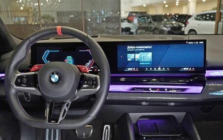 BMW M5, 2024 год, 14 фотография