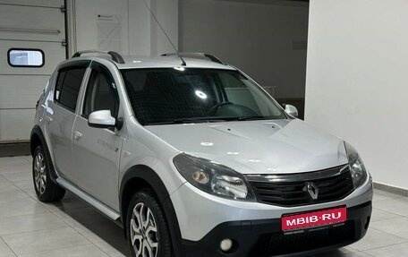 Renault Sandero I, 2013 год, 829 900 рублей, 1 фотография