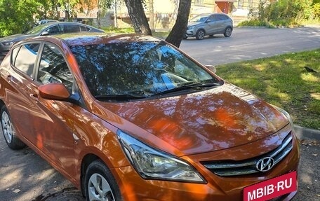 Hyundai Solaris II рестайлинг, 2014 год, 930 000 рублей, 1 фотография