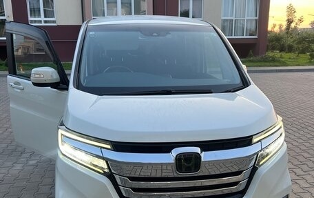 Honda Stepwgn IV, 2020 год, 2 600 000 рублей, 1 фотография