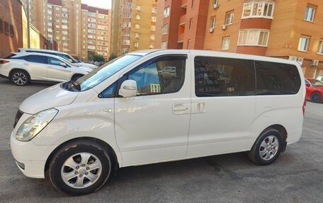Hyundai Grand Starex Grand Starex I рестайлинг 2, 2015 год, 1 980 000 рублей, 5 фотография