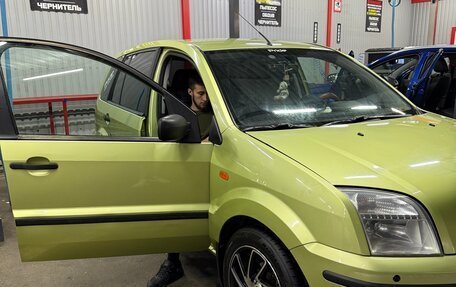 Ford Fusion I, 2005 год, 600 000 рублей, 4 фотография
