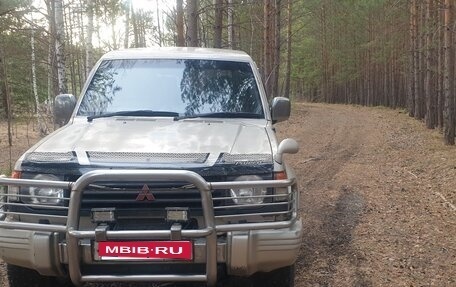 Mitsubishi Pajero III рестайлинг, 1992 год, 557 000 рублей, 1 фотография