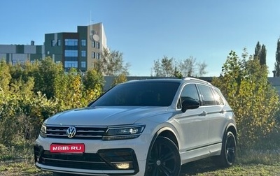Volkswagen Tiguan II, 2018 год, 2 600 000 рублей, 1 фотография