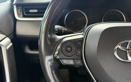 Toyota RAV4, 2020 год, 3 150 000 рублей, 12 фотография
