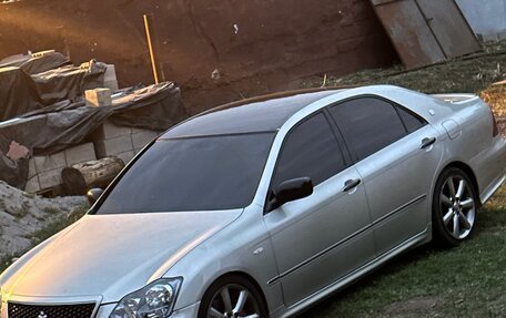 Toyota Crown, 2004 год, 1 800 000 рублей, 6 фотография