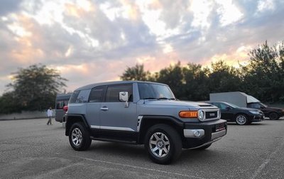 Toyota FJ Cruiser, 2022 год, 5 800 000 рублей, 1 фотография