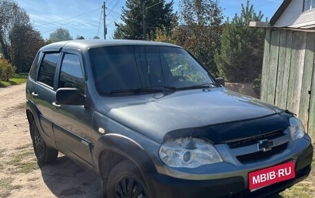 Chevrolet Niva I рестайлинг, 2011 год, 550 000 рублей, 1 фотография