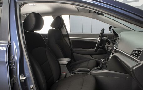 Hyundai Elantra VI рестайлинг, 2019 год, 1 380 000 рублей, 8 фотография