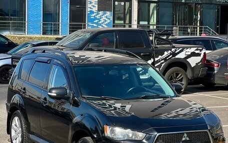 Mitsubishi Outlander III рестайлинг 3, 2011 год, 1 060 000 рублей, 1 фотография