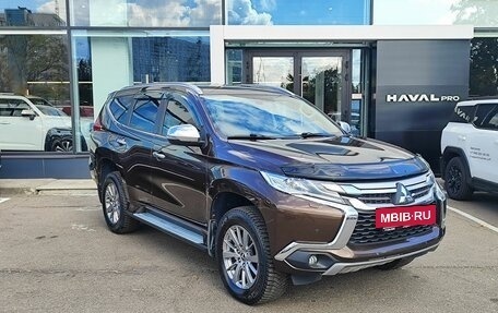 Mitsubishi Pajero Sport III рестайлинг, 2018 год, 2 599 000 рублей, 3 фотография