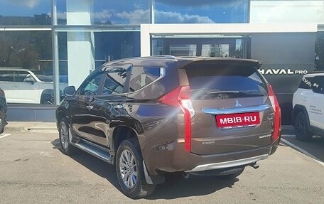 Mitsubishi Pajero Sport III рестайлинг, 2018 год, 2 599 000 рублей, 7 фотография