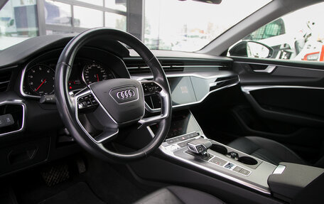 Audi A6, 2019 год, 2 850 000 рублей, 16 фотография