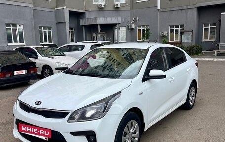 KIA Rio IV, 2018 год, 950 000 рублей, 2 фотография