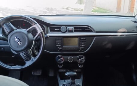 KIA Rio IV, 2018 год, 1 550 000 рублей, 5 фотография