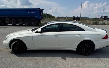 Mercedes-Benz CLS, 2005 год, 1 490 000 рублей, 15 фотография