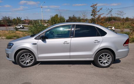 Volkswagen Polo VI (EU Market), 2018 год, 1 350 000 рублей, 2 фотография