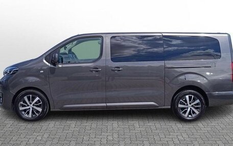 Toyota ProAce II, 2021 год, 2 800 000 рублей, 9 фотография