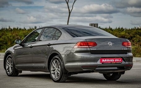 Volkswagen Passat B8 рестайлинг, 2016 год, 1 599 000 рублей, 7 фотография