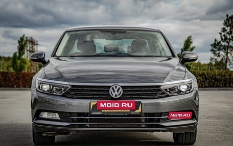 Volkswagen Passat B8 рестайлинг, 2016 год, 1 599 000 рублей, 3 фотография