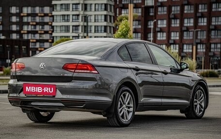 Volkswagen Passat B8 рестайлинг, 2016 год, 1 599 000 рублей, 10 фотография